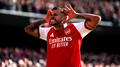 "Arsenal" astoņu minūšu laikā atspēlējas un izrauj uzvaru savā laukumā "Arsenal" astoņu minūšu laikā atspēlējas un izrauj uzvaru savā laukumā