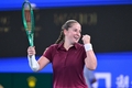 Ostapenko psiholoģiski grūtā trīs setu cīņā iekļūst Vuhaņas «WTA 1000» turnīra ceturtdaļfinālā Ostapenko psiholoģiski grūtā trīs setu cīņā iekļūst Vuhaņas «WTA 1000» turnīra ceturtdaļfinālā