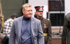 Melnis nesteidz atbildēt, vai vēlētos turpināt darbu jaunajā valdībā Melnis nesteidz atbildēt, vai vēlētos turpināt darbu jaunajā valdībā