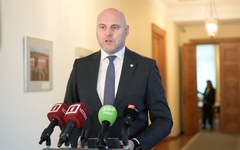 Valdība aicina LMT un Tet izvērtēt iespēju pašiem izpirkt savas daļas no Telia Valdība aicina LMT un Tet izvērtēt iespēju pašiem izpirkt savas daļas no Telia