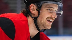 NHL kluba "Canucks" treneris ieskicē Bļugera potenciālo atgriešanās laiku NHL kluba "Canucks" treneris ieskicē Bļugera potenciālo atgriešanās laiku