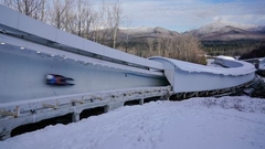 Trim Krievijas kamaniņu braucējiem liedz dalību PK posmā ASV Trim Krievijas kamaniņu braucējiem liedz dalību PK posmā ASV
