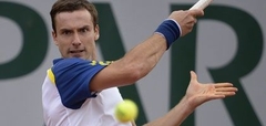 «French Open»: Gulbis pret Monfisu 7-6 (7:5), 4-6, 6-7 (4:7) un 0-0, rit 4. sets