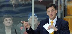 Vēl viens KHL klubs atlaiž savu galveno treneri