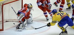 Zviedrijas hokejisti sagrauj Čehiju
