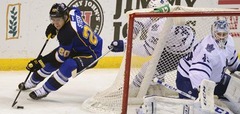 NHL klubs «Blues» pagarina līgumu ar uzbrukuma līderi Stīnu