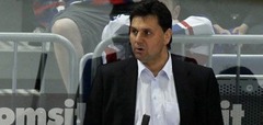 Nosaukts Čehijas hokeja izlases jaunais galvenais treneris