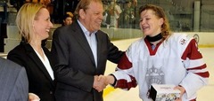 Latvijas sieviešu hokeja leģenda atvadās no izlases