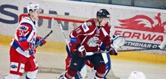 HK «Rīga» savā laukumā apspēlē «Loko» hokejistus
