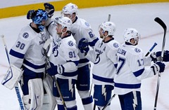 «Lightning» pieveic «Canadiens» arī sērijas otrajā mačā Stenlija kausa izcīņā