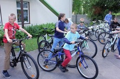 Par saziedotajiem līdzekļiem bērnunamam «Sprīdītis» dāvina velosipēdus