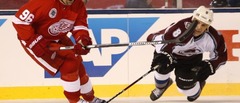 Ozoliņš leģendu spēlē palīdz «Avalanche» uzveikt «Red Wings»