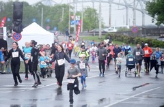 35 000 skrējēju piedalās «Lattelecom» Rīgas maratonā
