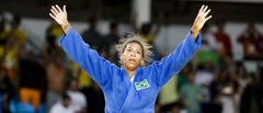 Džudiste Silva sagādā mājiniecei Brazīlijai pirmo zeltu Rio