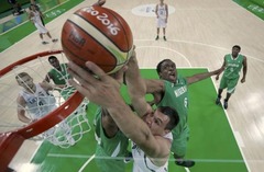Lietuvas basketbolisti ne bez grūtībām pārspēj Nigēriju