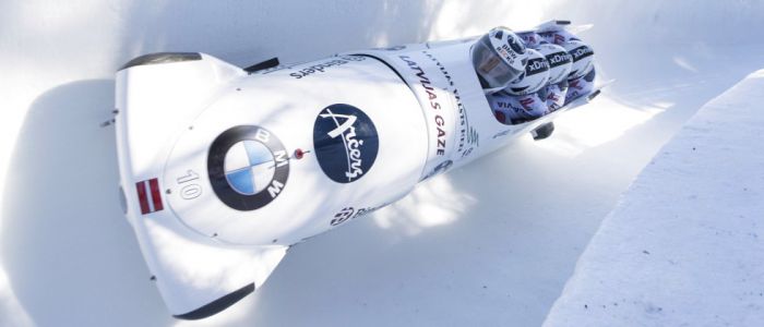 Latvijas bobslejistiem dubultuzvara četriniekos Sanktmoricā!