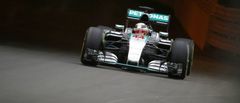 Mercedes līdz 2020.gadam pagarina līgumus ar Volfu un Laudu