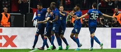 Mančestras «United» triumfē Eiropas līgā un nodrošina ceļazīmi uz Čempionu līgu
