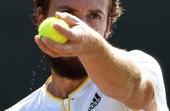 Gulbis atguvis Latvijas pirmās raketes godu