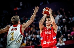 Serbijas basketbolisti uzvar Krieviju un iekļūst EČ finālā