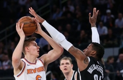 Porziņģim 15 punkti pirmajā «Knicks» pārbaudes spēlē