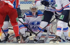 «Lada» hokejisti Čeļabinskā saindējušies ar nekvalitatīvu pārtiku