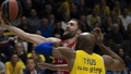 Strēlnieks un Timma neglābj "Olympiakos" no zaudējuma "Maccabi FOX"