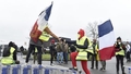 Francijā 17. sestdienu notiek "dzelteno vestu" protesti; sarūkot atbalstam, aktīvisti sola "izšķirīgu rīcību"