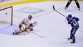 Video: "Canucks" hokejists realizē skaistu pēcspēles metienu NHL spēlē