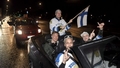 Svinot Somijas uzvaru pasaules čempionātā, Helsinku ielās izgājuši 10 000 cilvēku