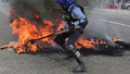 Hondurasas demonstranti sarīko ugunsgrēku pie ASV vēstniecības ieejas