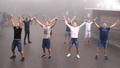 Video: Bariņš latviešu Vācijā izdanco tautas deju "Es izjāju prūšu zemi"