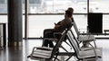 Rindas lidostā "Rīga": lidosta sola kompensēt zaudējumus par nokavētajiem reisiem
