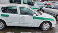 Rīgas pašvaldības policija izsolīs 16 nolietotas mašīnas un laivas dzinēju