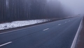 Otrdienas rītā sniegs un apledojums apgrūtina braukšanu visā Latvijā