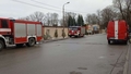 Rīgā izcēlies ugunsgrēks daudzdzīvokļu ēkā. 30 glābēji evakuē iedzīvotājus