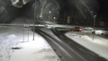 VIDEO ⟩ Igaunijā avarē divi spēkrati, bet garāmbraucošie nereaģē