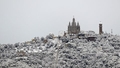 Ziemas vētra noklājusi Barselonu ar sniega segu