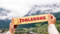 Šveices simboli pazudīs no ikoniskās šokolādes "Toblerone" iepakojuma