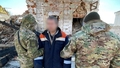 Ukrainas policija apcietina Krievijas karavīru, kurš sešus mēnešus slēpās pamestās ēkās