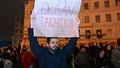 FOTO ⟩ Ungārijas influenceri protestē pret Orbāna valdību