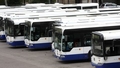 ŅEM VĒRĀ ⟩ Sākoties atpūtas sezonai, Rīgā ieviesīs izmaiņas vairāku autobusu maršrutos un kustības sarakstos