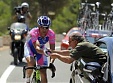 "Vuelta" 9. posmā uzvar spānis Lopess, Petaki izstājas