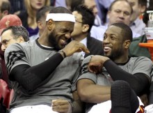 NBA nedēļas labākie spēlētāji - Džeimss un Durants