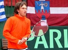 Pavlovs uzvar dubultspēļu turnīrā Uzbekistānā