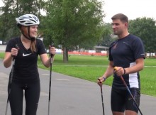 Video: Lībietis Ilzei Uzvaras parkā māca rollerslēpošanu