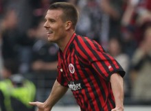 "Eintracht" nenosargā pirmajā minūtē iegūto pārsvaru