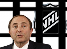NHL lokauts: sarunas iestrēgušas - līga piedāvā 50%, spēlētāji grib 65%