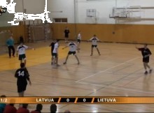 Video: Latvijas U-17 izlase zaudē Lietuvas vienaudžiem