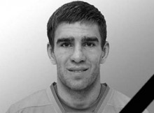 Kazahstānā pēc sitiena pa galvu miris krievu hokejists